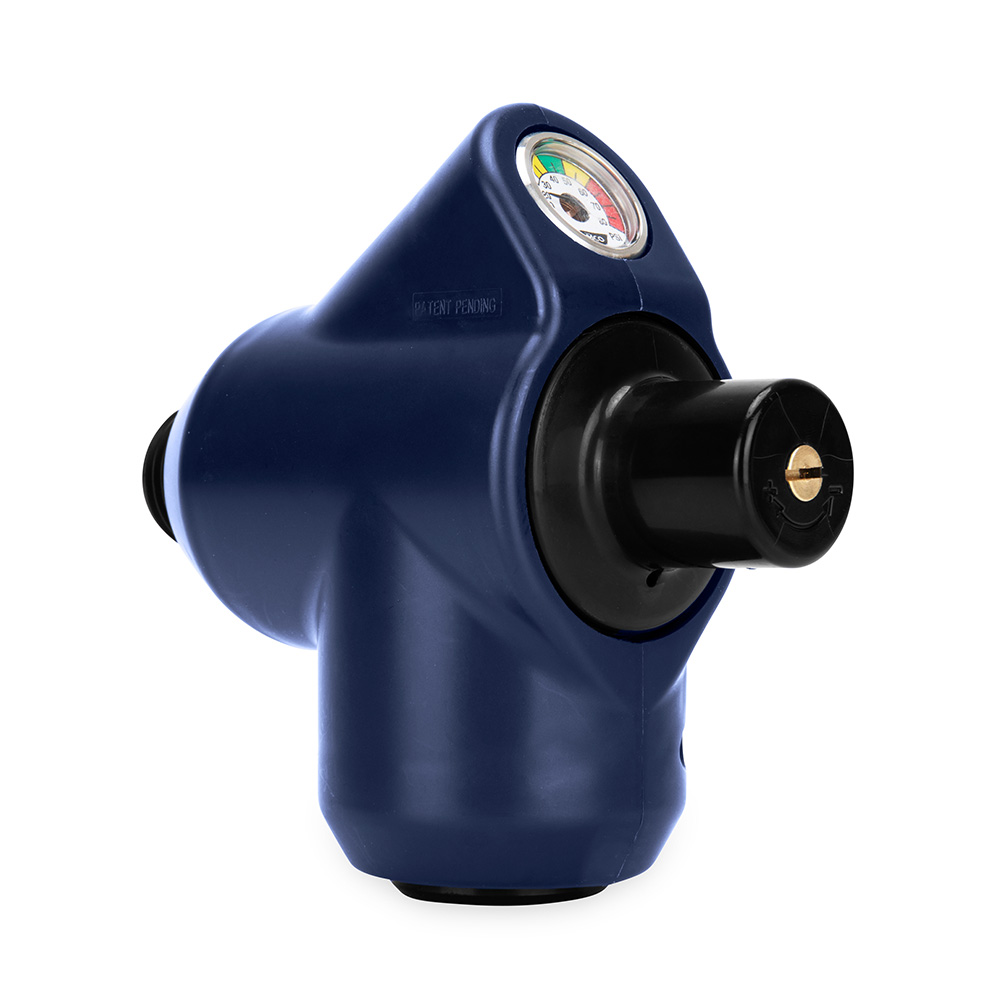 Camco 90 Degree Adjustable Water Pressure Regulator w/Gauge Camco 90 Degree Adjustable Water Pressure Regulator w/Gauge